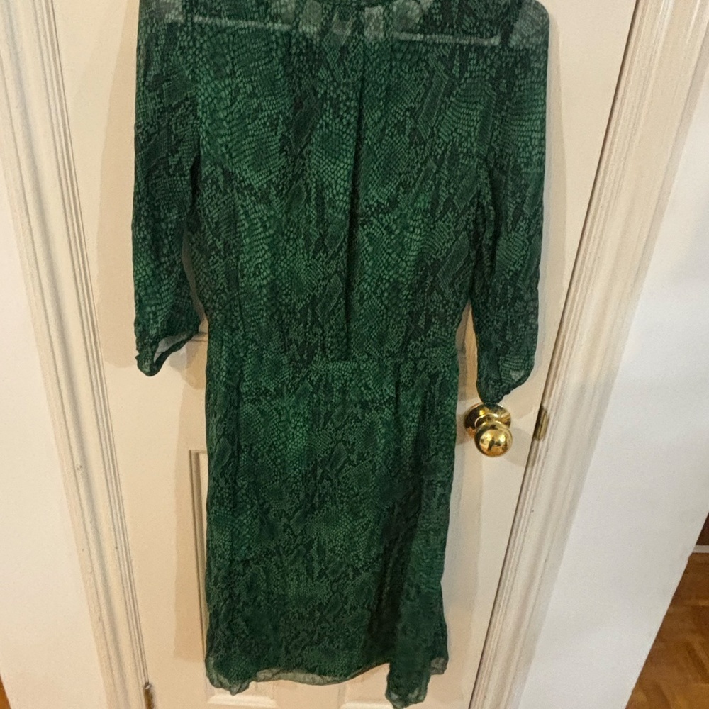 babaton 100% silk green dress midi dress snake print *accepting offers - Picture 3 of 9